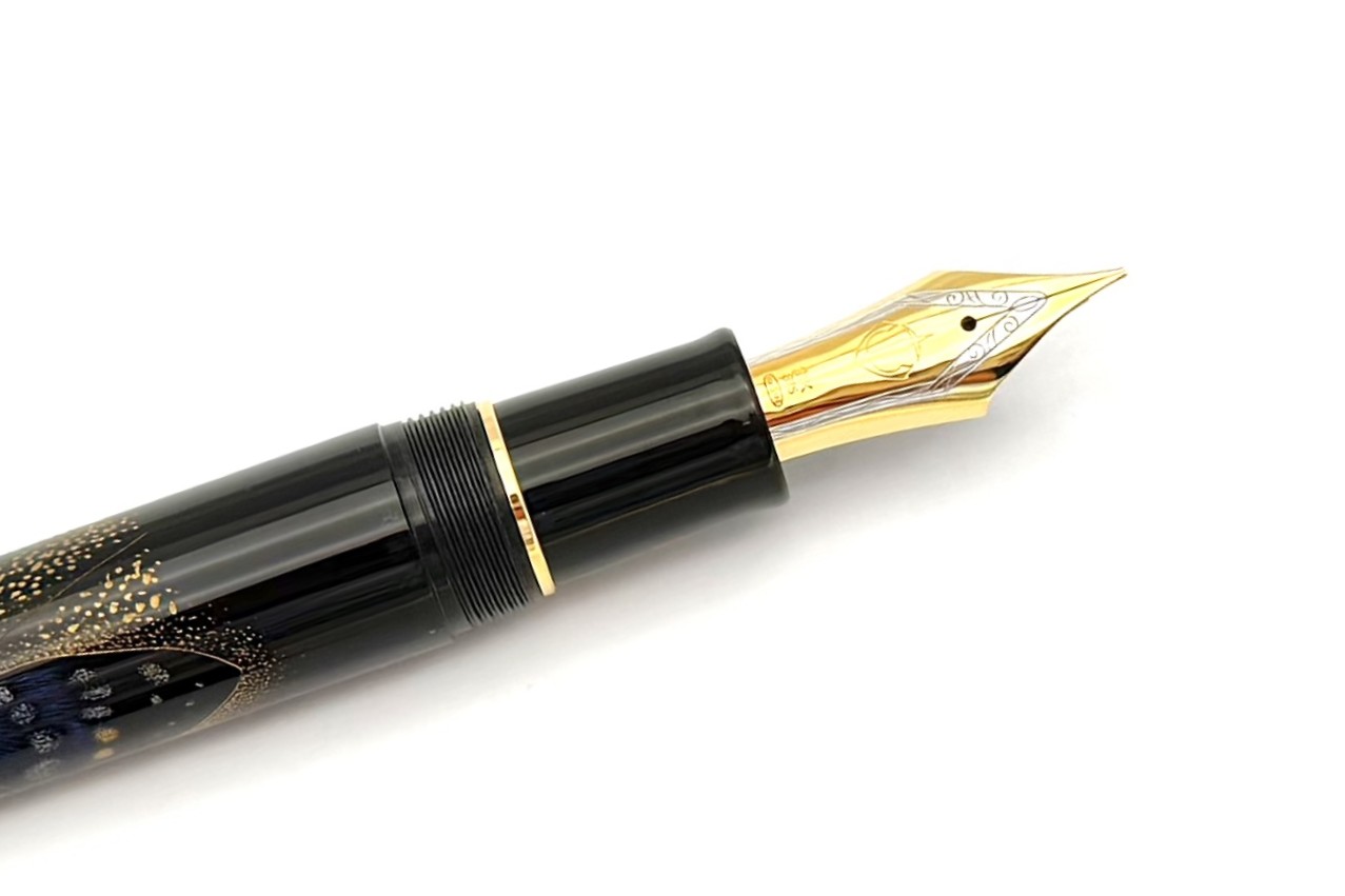 SailorLEKOPChinkinGiantPurpleButterflyFP_L